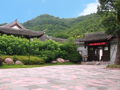 古建筑施工精湛工藝呈現：匠心筑就經典