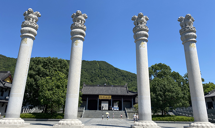 在古建筑設(shè)計(jì)公司中，歷史與現(xiàn)代的對(duì)話
