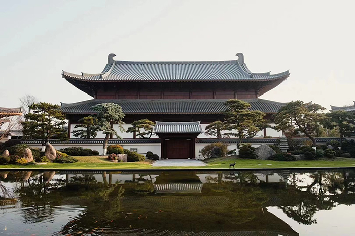 古建筑設(shè)計與現(xiàn)代布局理念的碰撞，傳承與創(chuàng)新的對話