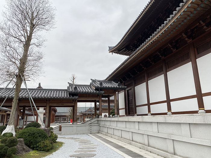 佛教寺廟古建筑設計中的傳統工藝與現代技術的完美結合