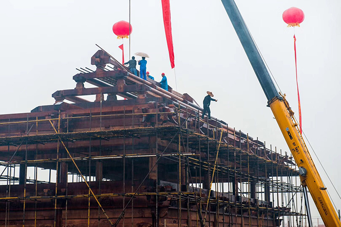 仿古建筑裝修斗拱工藝，傳統技藝與現代科技的融合，展現建筑裝修的力量感